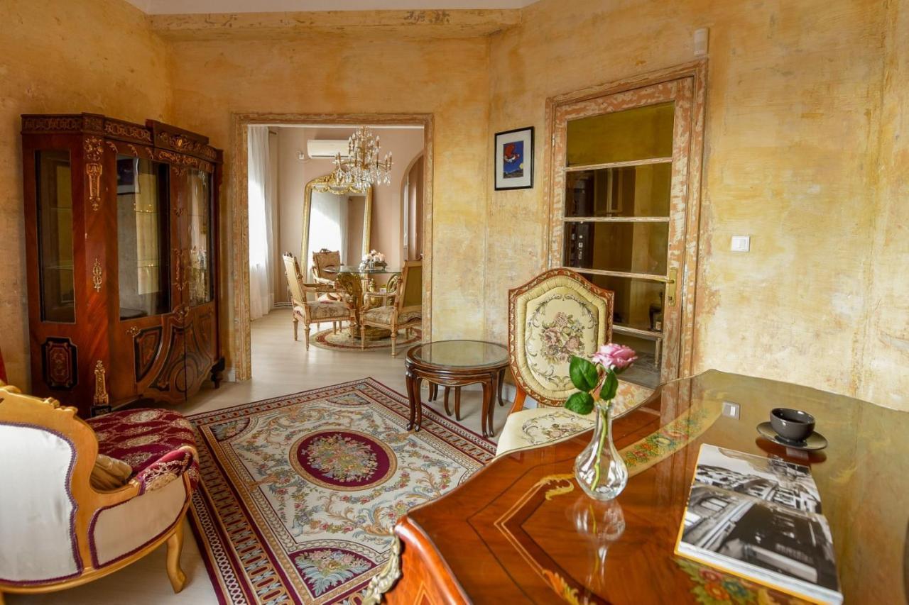 부쿠레슈티 Baroque Splendor: Breathtaking Views & Design 아파트 외부 사진